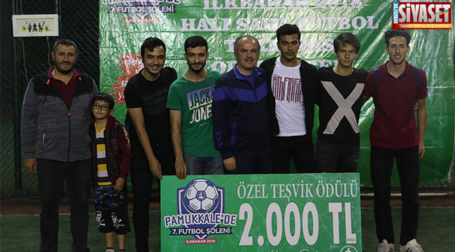 Şampiyon Zümrüt Zeytinköyspor