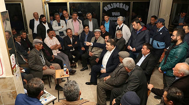 Devecioğlu adım atmadık yer bırakmıyor