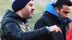 Çal Belediyespor'da deprem