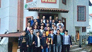 Yavru Mekikler ödüllendirildi