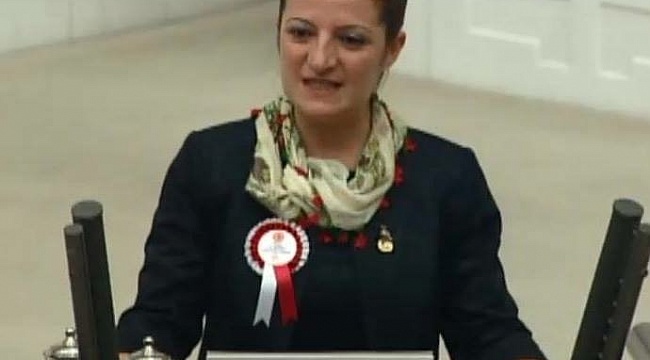 Basmacı, Rektör Bağ'a seslendi