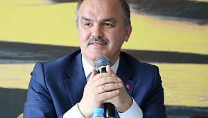 Pazartesi günü sizi bekliyor 