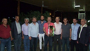 Şampiyon kupasına kavuştu