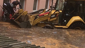 Sel vurdu hayat durdu