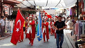 Buldan, bayanların ayak seslerini dinledi