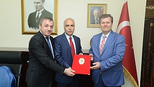 İmzalar şehit yakınları ve gaziler için atıldı