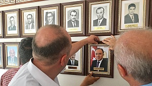 Panodaki yerini aldı