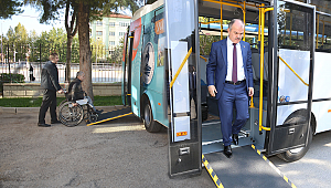 Gürlesin'den Engellilere Otobüs Desteği