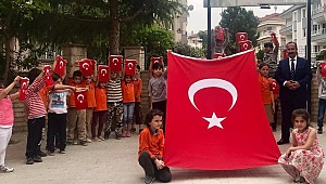 Pek Koleji 23 Nisan'ı Coşkuyla Kutladı