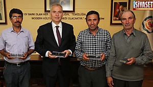 Denizli Büyük Şehir Belediye Başkanı Osman Zolan'dan tarıma destek