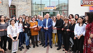 Genç Denizli, gençlere ışık tutuyor