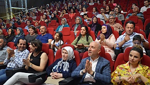 Sarayköylü anneler doyasıya eğlendi