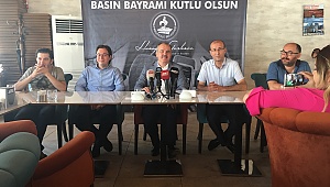 Gürlesin, Denizli basınının bayaramını kutladı