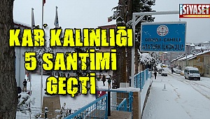Kar kalınlığı 5 santimi geçti