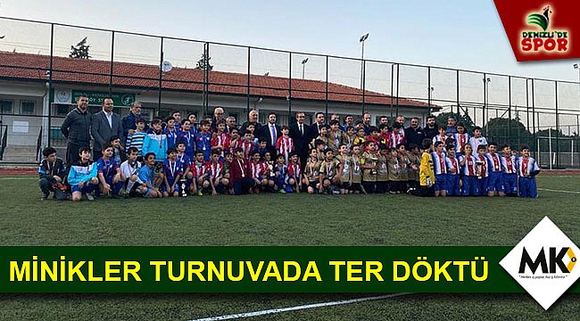 Minikler turnuvada ter döktü