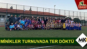 Minikler turnuvada ter döktü