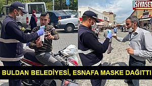 Buldan Belediyesi, esnafa maske dağıttı