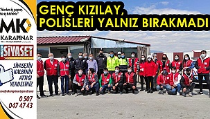 Genç Kızılay, polisleri yalnız bırakmadı
