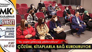 Denizli Çözüm Koleji, veliler ve çocuklar arasında kitap bağı kuruyor