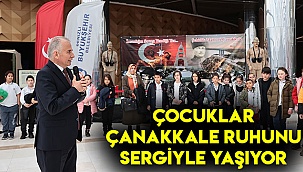 Çocuklar Çanakkale ruhunu sergide yaşıyor