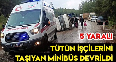 İşçileri taşıyan minibüs devrildi