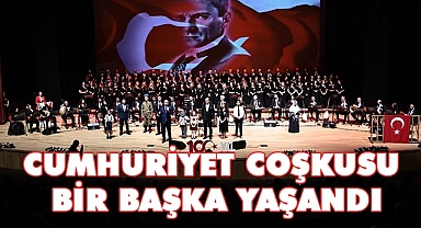 Ulu Önder, 100. yılda sevdiği şarkılarla anıldı