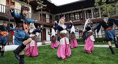 Efelenmek için şimdi tam zamanı