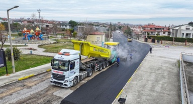 Büyükşehir asfalt çalışmalarına devam ediyor