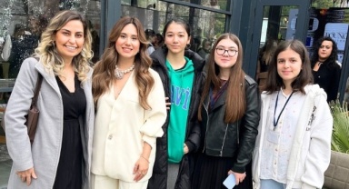 Gençlere ışık tuttular