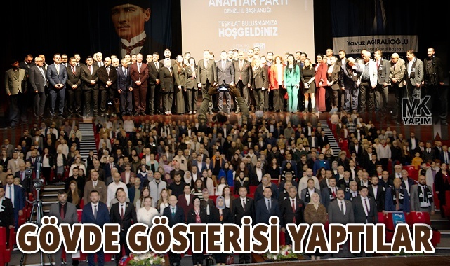 Anahtar Parti gövde gösterisi yaptı