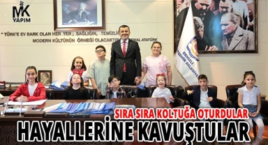Sıra sıra koltuğa oturdular hayallerine kavuştular